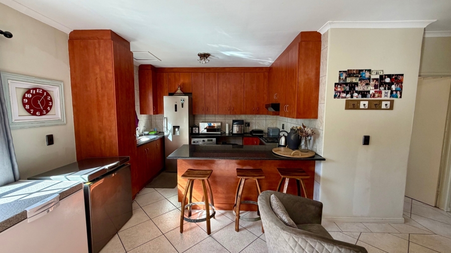 3 Bedroom Property for Sale in Stellenbosch Central Western Cape